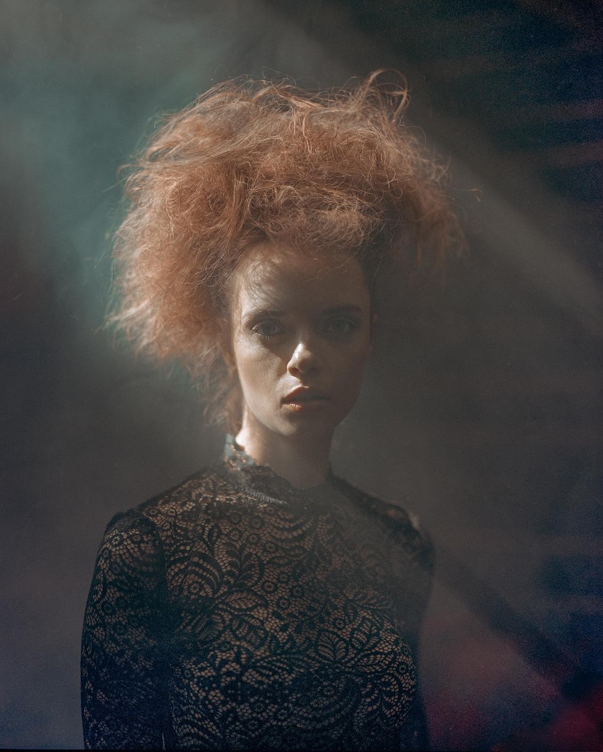 Backlight, Pentax67II / 105mm f2.4 / Agfa XPS Portrait 160 exp 1999, tagged red hair
