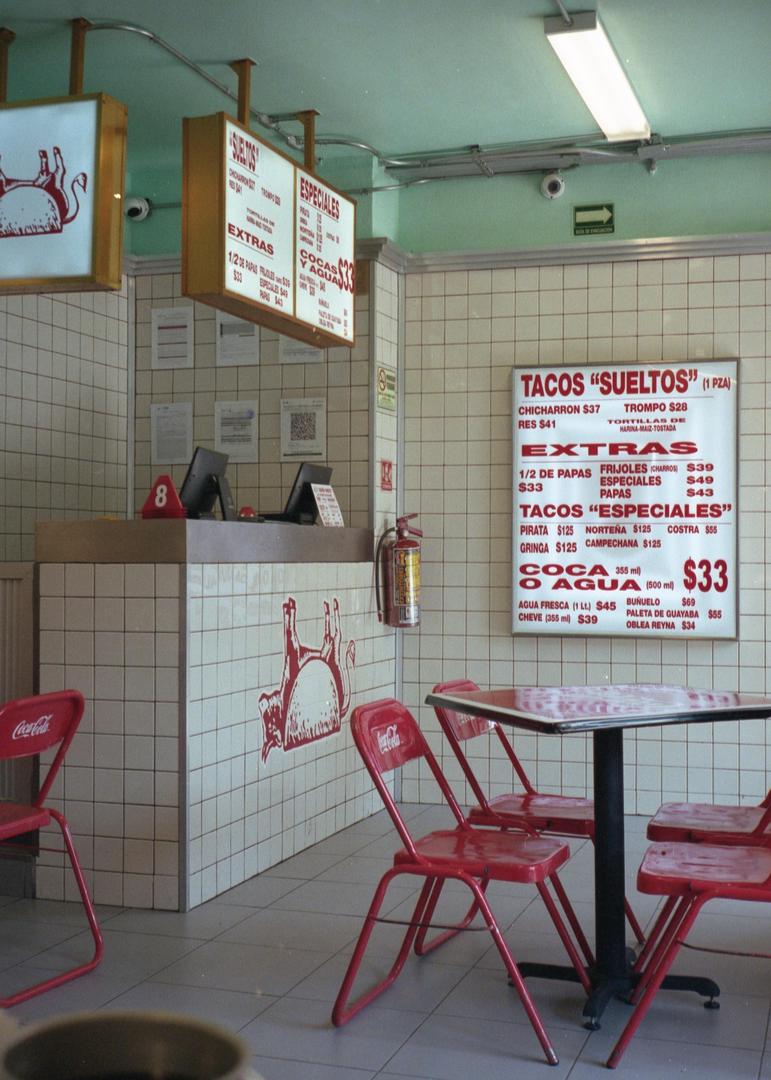 Taqueria Orinoco, Mexico City (Contax T2 / Portra 400), shot on CONTAX T2