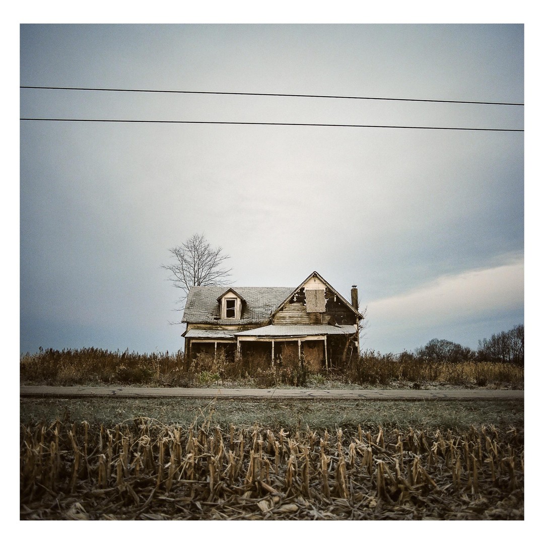 Abandoned | Bronica EC | Nikkor 50mm; ƒ/2.8 | Portra 400, shot on BRONICA EC