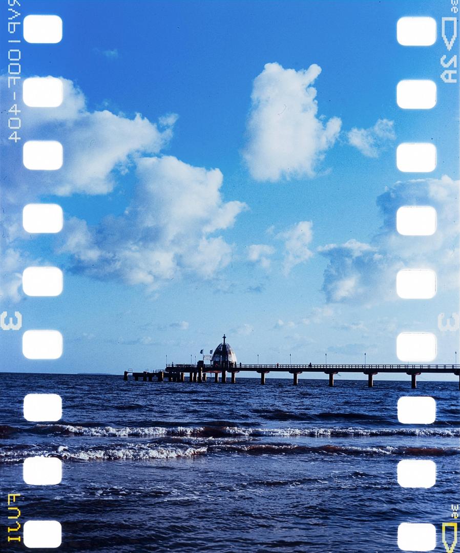 What would be a cool film for sprocket photography? || Velvia 100f || Mamiya m645 || 70mm f/2.8, shot on FUJIFILM FUJICHROME VELVIA 100F