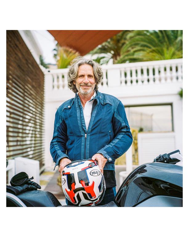 3 Michelin Star French Chef Gerald Passedat about to leave his restaurant. Rolleiflex 2.8e | Portra 400, shot on ROLLEI ROLLEIFLEX 2.8E