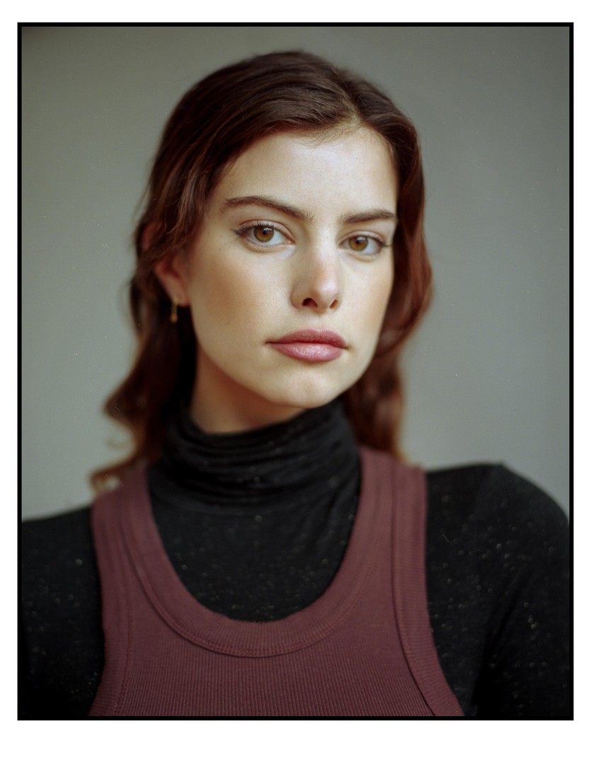 Emily II [Mamiya RZ67, 110mm f2.8, KodakPortra800], tagged studio